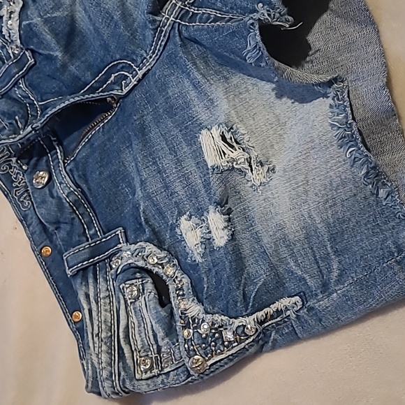 Miss Me Jeans Shorts Mid Rise Rhinestone Embroidered Easy Fit Denim 30 - Picture 7 of 11